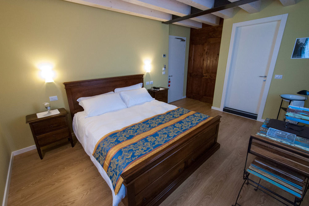 Casa Dei Racconti Guest House Ceggia ภายนอก รูปภาพ